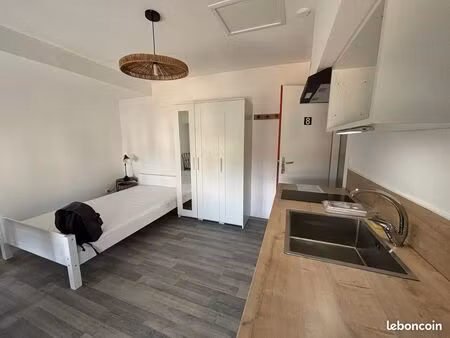 studio dans maison de maître