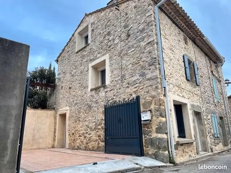 petite maison de village climatisé pour personne seule ou avec 1 enfant