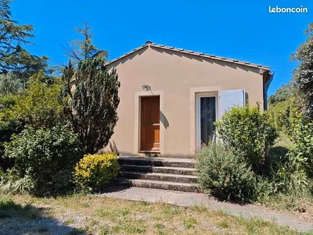 charmante maison meublée t3 avec jardin