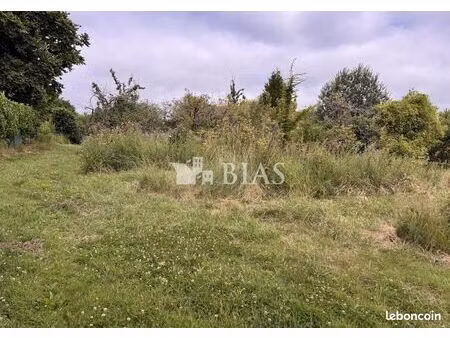 terrain 1996 m² la rivière-saint-sauveur
