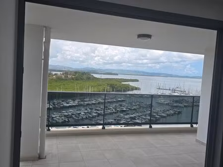 appartement neuf d'exception avec vue panoramique sur la marina et la baie des trois-îlets