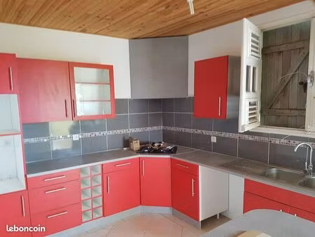 location villa lamentin roches carrees