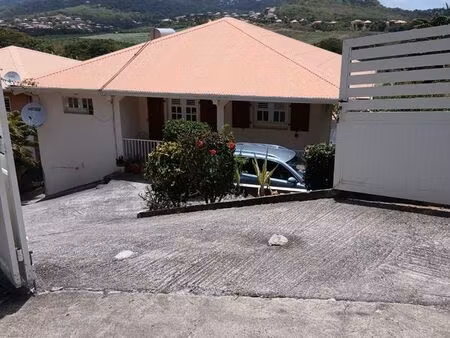 maison à louer haut de villa f3 mensuel