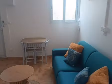 loue studio à bouillante