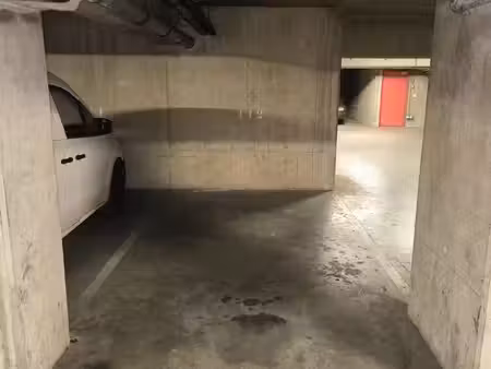 place de parking à louer - asnières