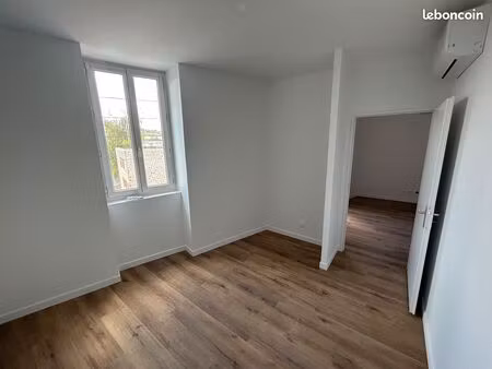 logement etudiant t2 meublé rénové – face fac de brive – 600 /mois
