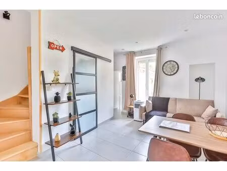joli t3 meublé avec un extérieur