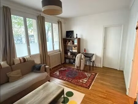 appartement meublé t2 40m2 au pied de la gare rer