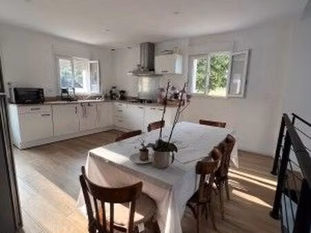 maison 98 m² a louer a la couronne