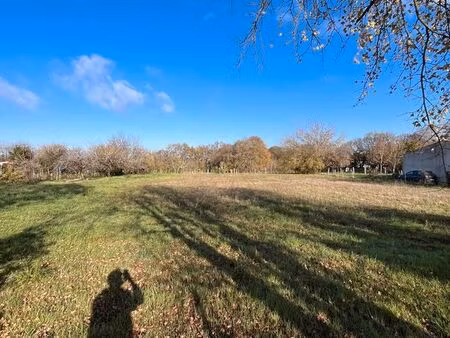 terrain constructible 2500m2