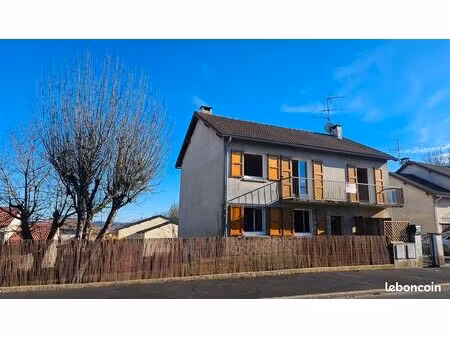 rare - habitation familiale - 5 chambres - belbex - aurillac