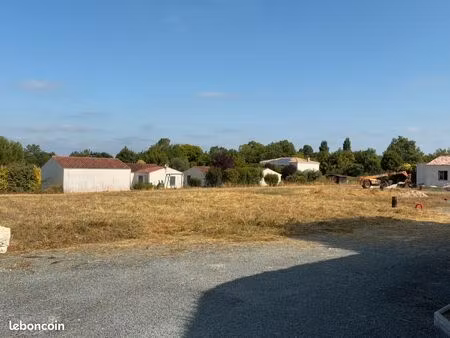 terrain constructible à proximité de saintes  baisse de prix dernier lot