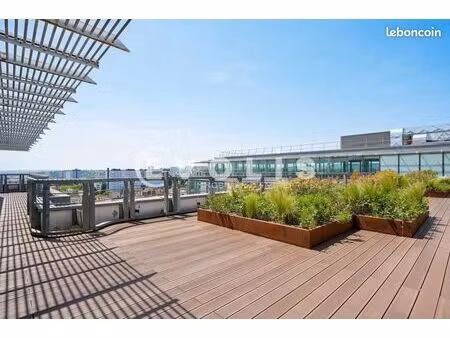 bureaux 2 241 m²