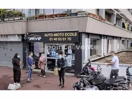 local commercial 77 m²