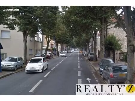 local commercial 497 m²