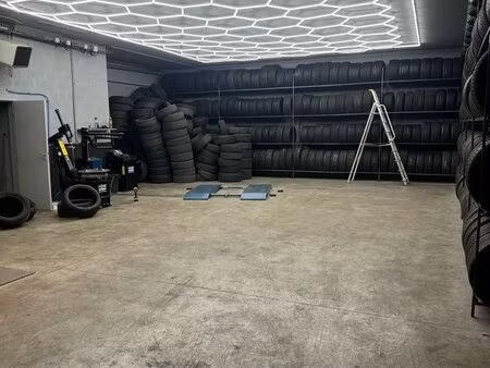 local commercial tous commerce garage  depot  pneumatique