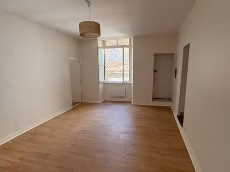 appartement t2 plein centre