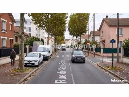 local commercial 140 m²