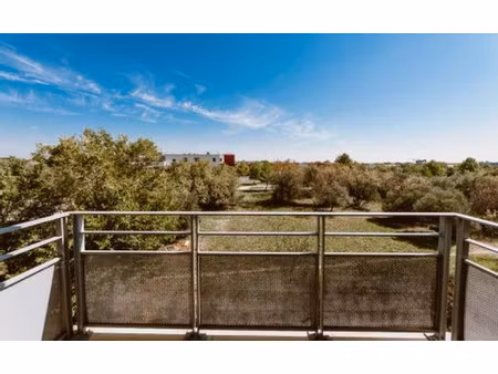 a vendre 2p 31 m² - balcon - parking