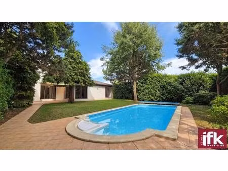 horbourg-wihr : maison d'architecte d'exception avec piscine sur 12 54 ares
