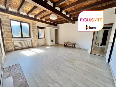maison de caractère avec terrasses et vue 220 m2