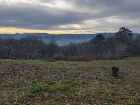 terrain 2300m2 vue magnifique cublac