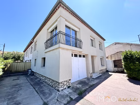 exclusivité - maison de ville avec cours et grand garage !