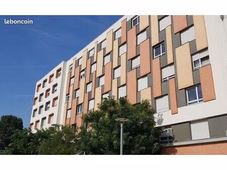 studio 1 pièce 23 m²