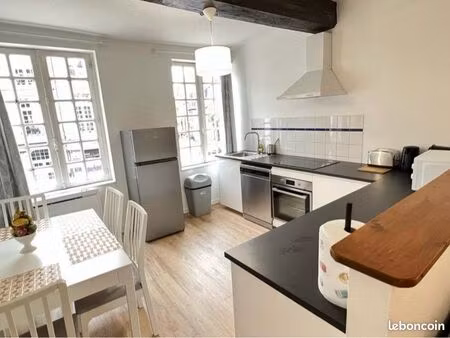 à louer - t2 meublé de 61m2 - centre historique dinan