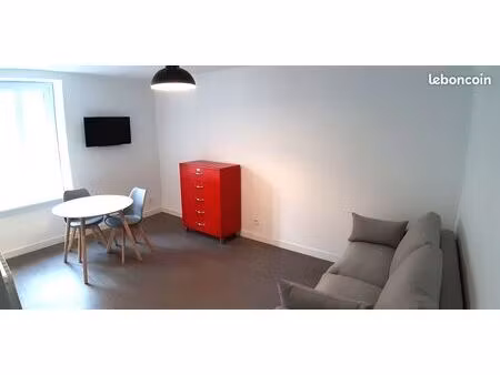 studio centre-ville meublé et équipé