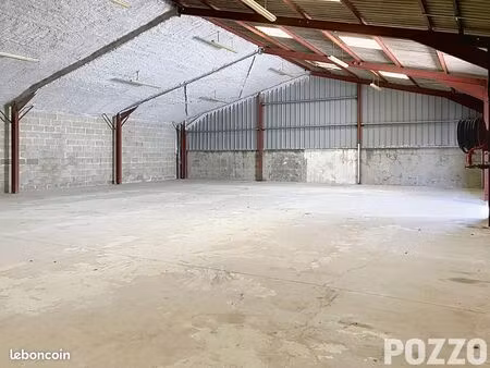 local industriel 310 m²