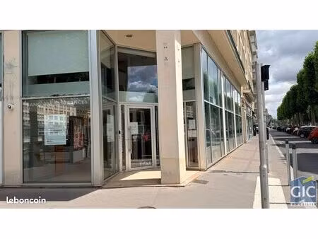 local commercial 255 m² caen