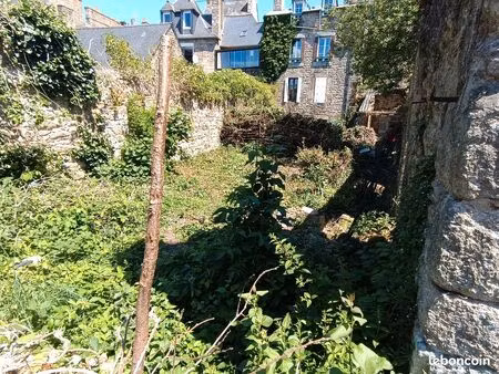 petite maison et ruine de longère