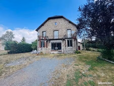 maison 7 pièces 190 m²