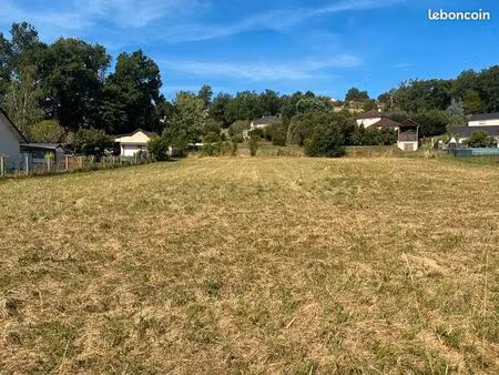 terrain 2 881 m² ussac