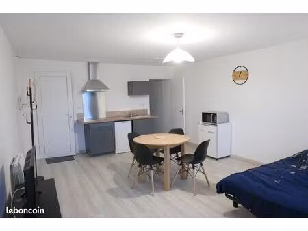t1 meublé 28m² - toutes charges comprises - à proximité du centre de ruelle