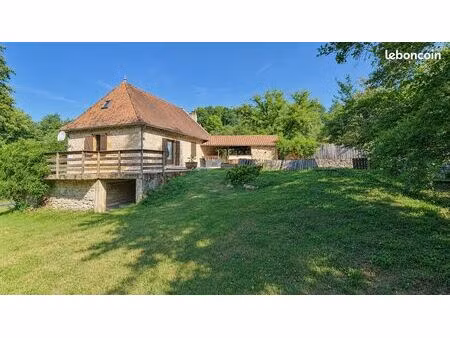 chalet 10 pièces 225 m²