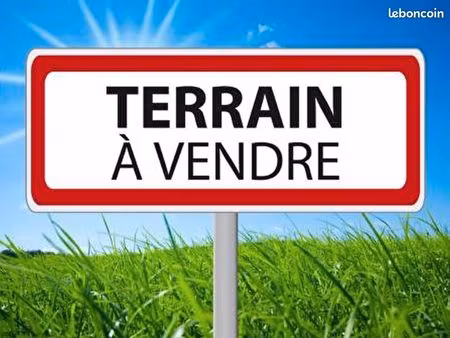 terrain 200 m² la flotte