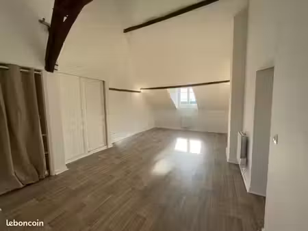 appartement 3 pièces 80 m²