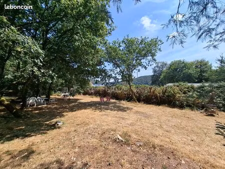 terrain 2081 m² caurel