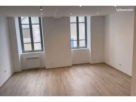 lot de 2 t2 rénovés  loués  climatisés