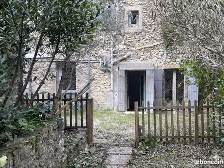 charmant t2 de 52 m² avec jardin privatif