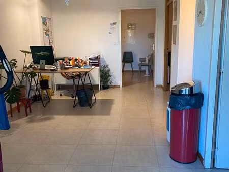 loue bureaux 71m²