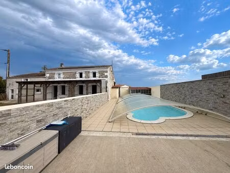 maison 9 pièces 170 m²