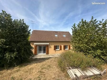 propriété 4 pièces 95 m²