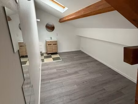 loue t2 commune de beure