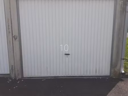 garage/box 13 m² exincourt