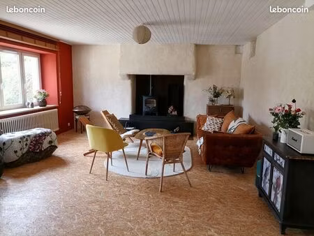 vente maison familiale rénovée  proche de tréguier  22 et de la mer