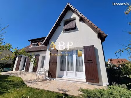 maison 6 pièces 147 m²