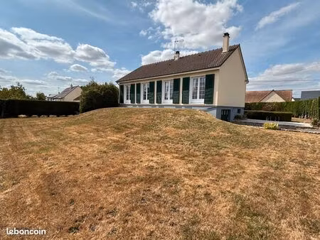 maison à menneval